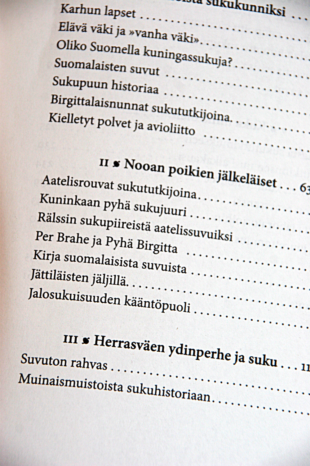 kirjajuuria3